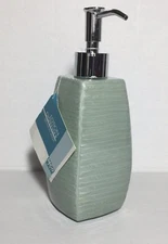 Brand New Bed bath and Beyond Lotion / Soap dispenser Aqua lotion dispenser 
