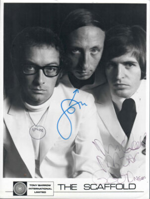 DAS GERÜST SIGNIERTES FOTOGRAFIE