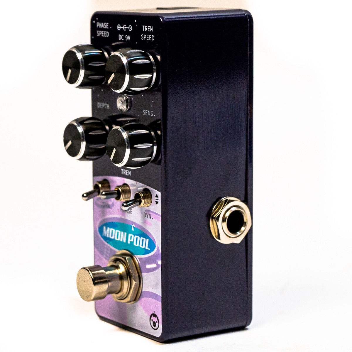 PIGTRONIX Moon Pool フェイザー トレモロ Pigtronix Moon Pool Tremvelope Phaser review | Guitar World