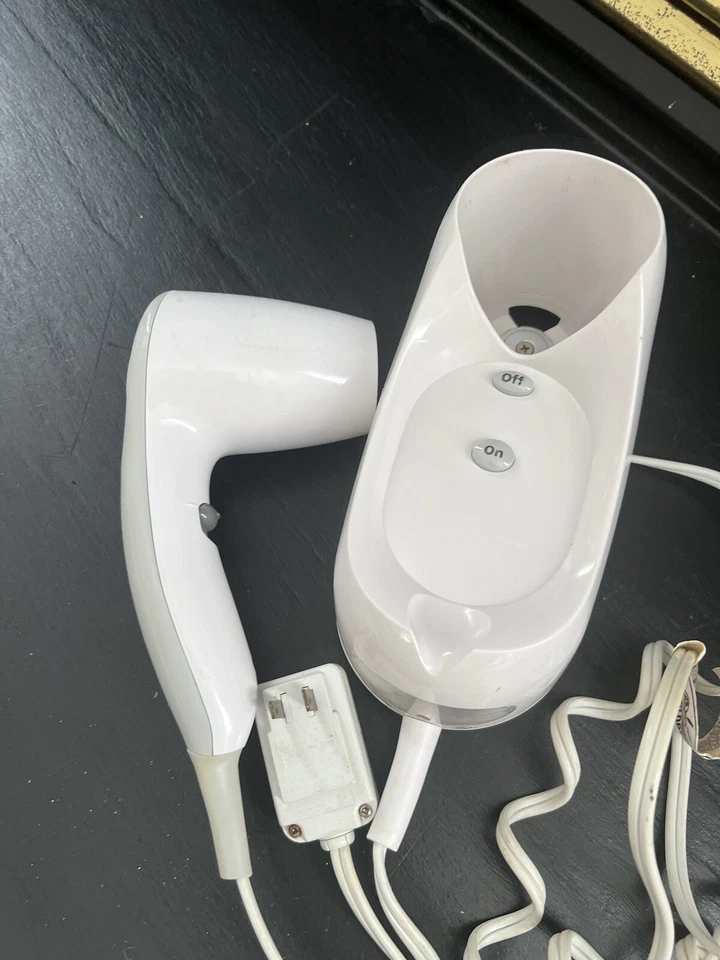 Sunbeam 1632 Wall Mount Hair Dryer With Tourmaline Adjustable 1200 Or 1500 Watts - Image 3 of 4