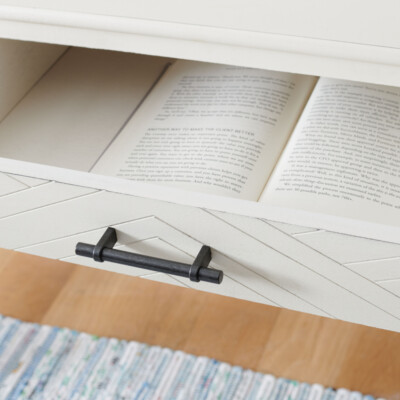 SAFAVIEH Mckinlee 2-Drawer Desk | Distressed White |