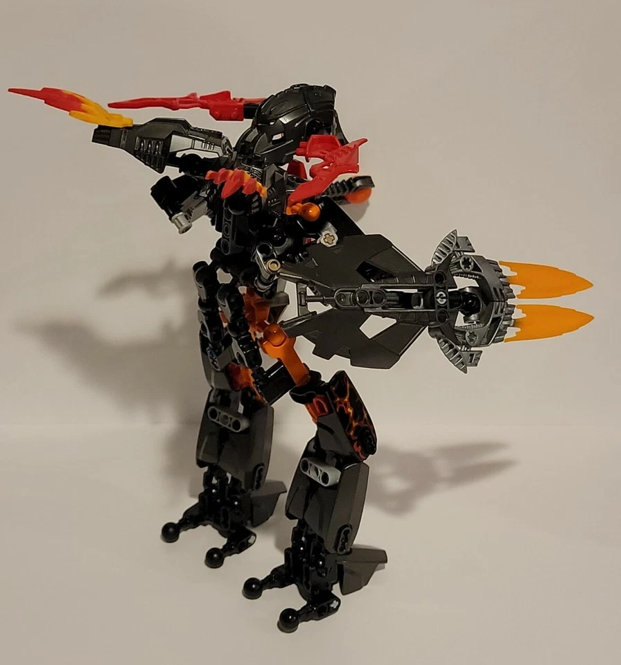 100% Complete and Retired Lego Hero Factory Fire Lord (2235) with Instructions - Image 4 of 4