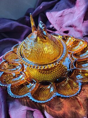 Indiana Glass Golden Amber 'Hen On Nest' Beadedwith Thousand Eye Egg Plate