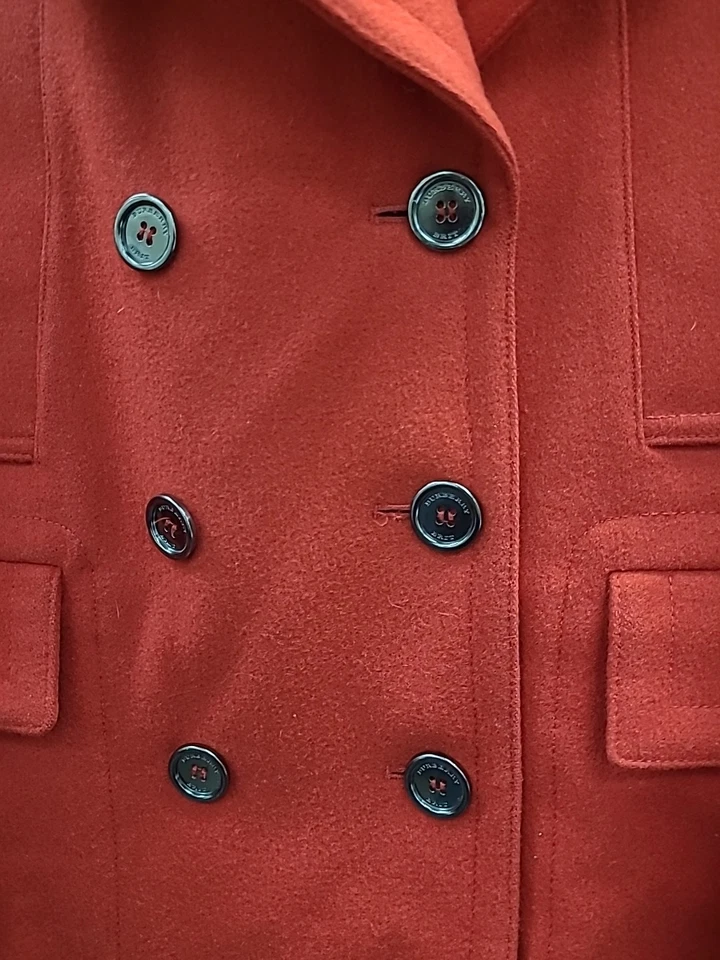 Casaco de lã feminino Burberry Brit - Vermelho tamanho UK8 US6 - Imagem 2 de 4