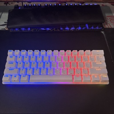 Corsair K65 RGB Mini 60% Mechanical Gaming Keyboard   White, Barely Used