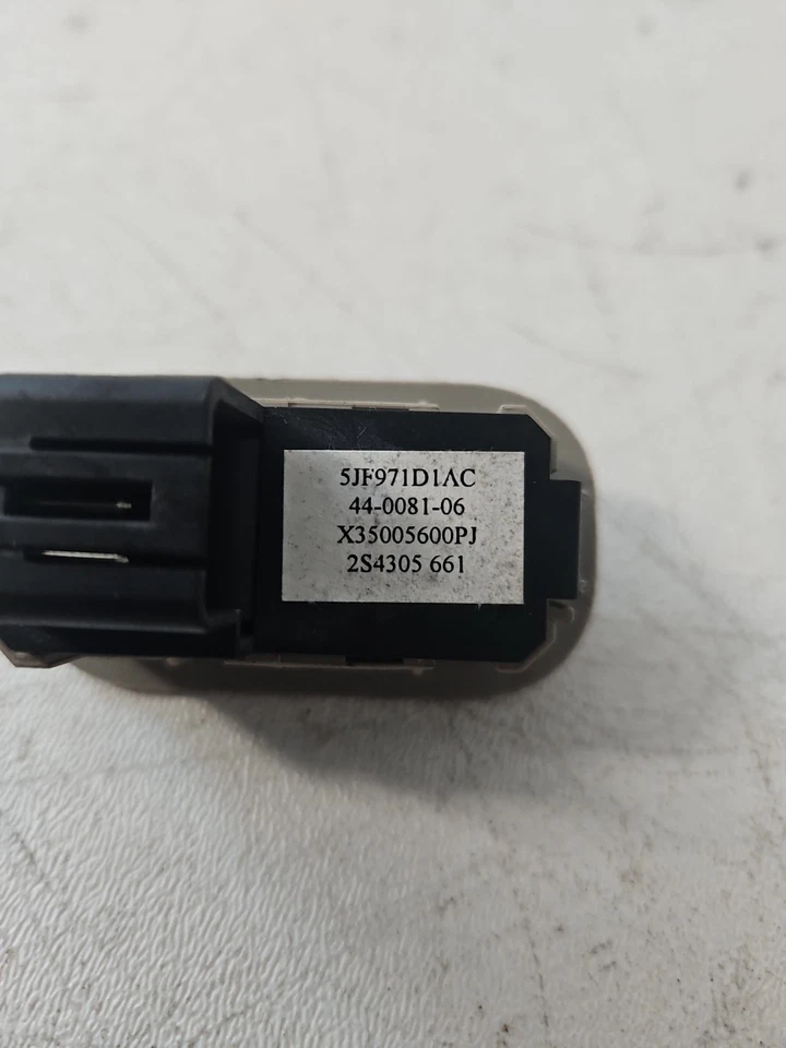 2006-2010 Jeep Commander Memory Switch x35005600PJ 5JF971D1AC OEM - image 4 of 4