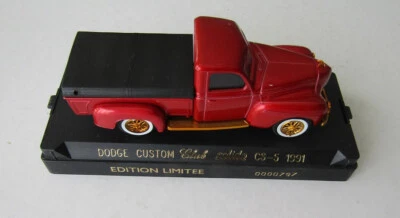 Solido1/43. Dodge Custom Club CS-5. 1991. Edition limitée - Photo 1/2
