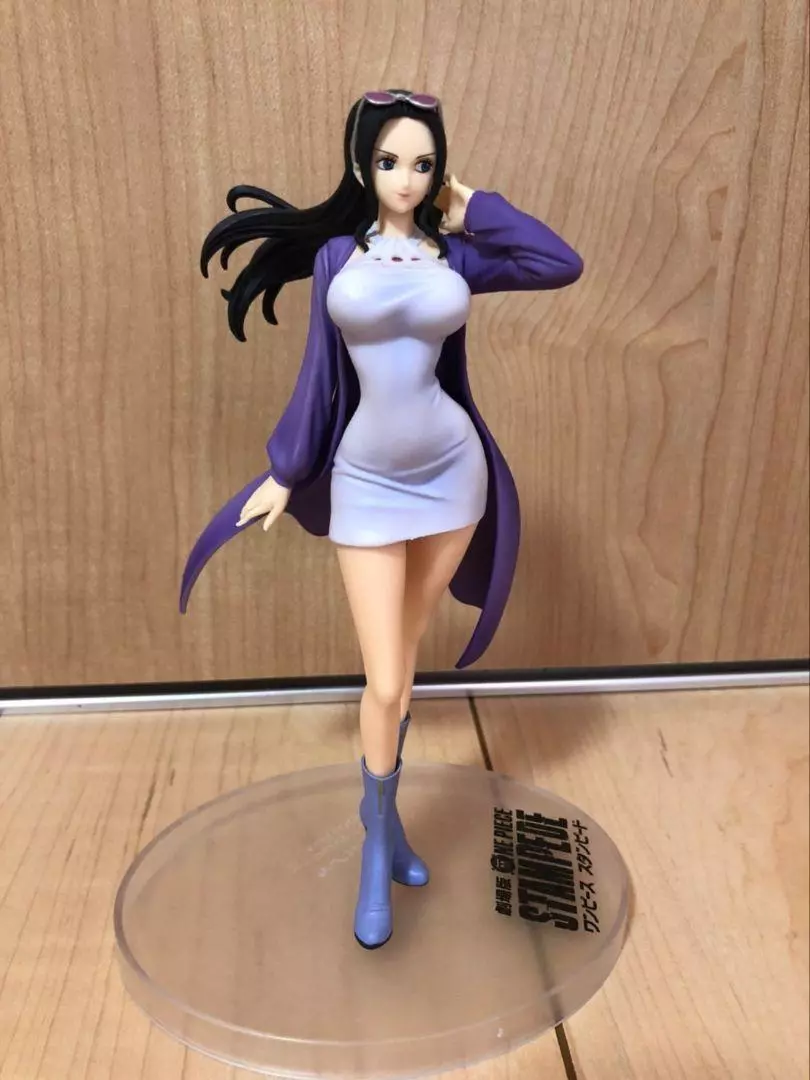 One piece figures. Best wafiu figures : r/OnePiece