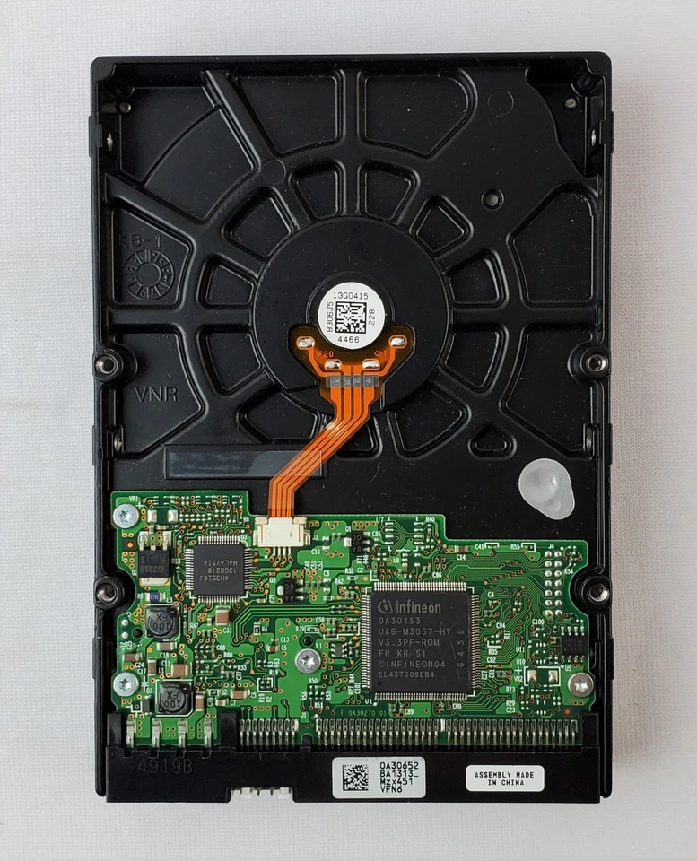 Hitachi HDS728080PLAT20 Hard Disk Drive - Image 2 of 2