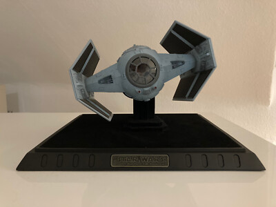 STAR WARS - Code 3 -Darth Vader Tie Figther Limited Edition #27888/5000 *TOP*