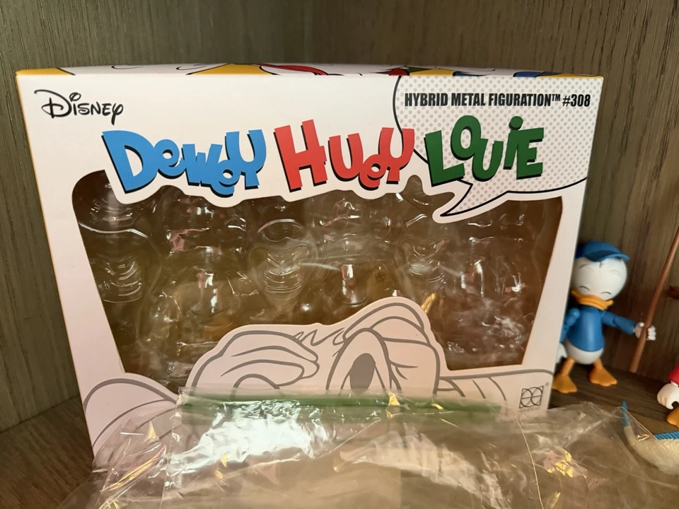 Figura de metal híbrida Huey Dewey Louie Disney Ducktales Herocross Barks Scrooge Foto 3 de 4