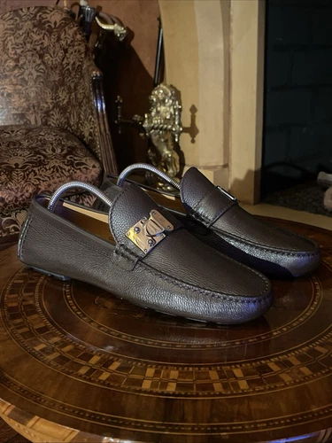 LOUIS VUITTON（LV） Mocassini Louis Vuitton indossati una volta perfetti