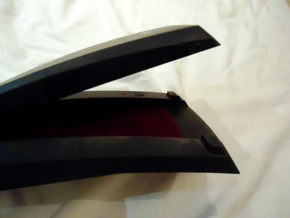 VINTAGE CORBY ELECTRIC TIE PRESS FOR FABRIC TIES USED PERFECT 100