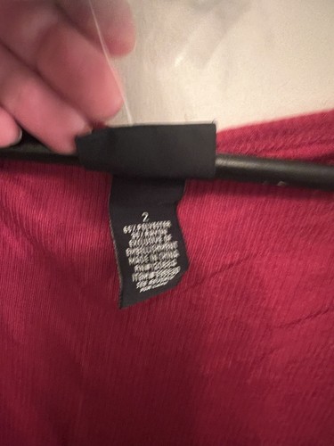 Camiseta sin mangas Torrid Top lentejuelas acanaladas Bordo talla 2 nueva - Imagen 6 de 7