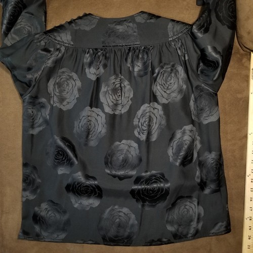 VTG ALBERT NIPON 100% SILK BLOUSE BLACK ROSES USA UNION MADE - Picture 12 of 14