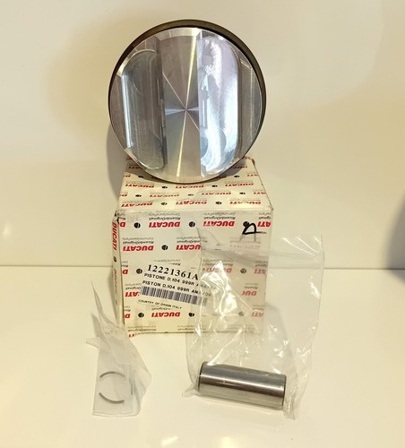 New Genuine Ducati 999R Piston Assembly D.104 12221361A WAS £616.63! - Picture 3 of 6