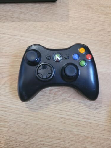 Xbox 360 E 4GB Console With Box *Tested* - Picture 6 of 17