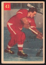 1954-55 Parkhurst Marty Pavelich #43 - Detroit Red Wings - VG