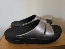 OOFOS Womens Size 9 OOahh Luxe Slide Latte 