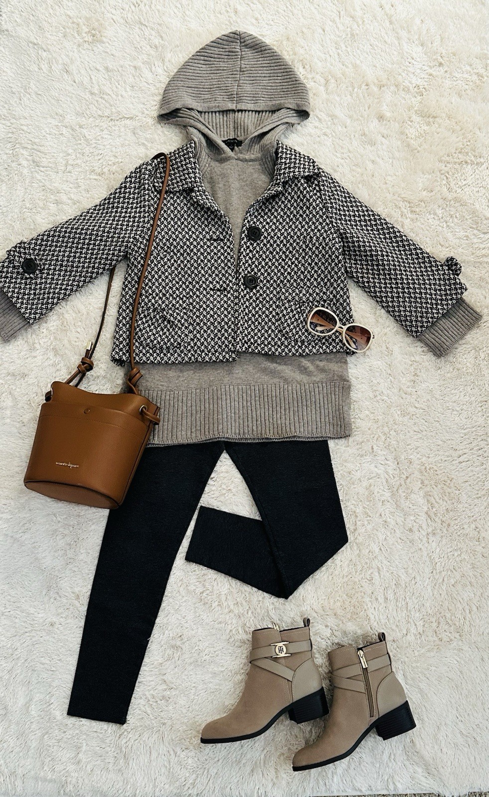 Classic Houndstooth Cropped Jacket – Timeless Pat… - image 1