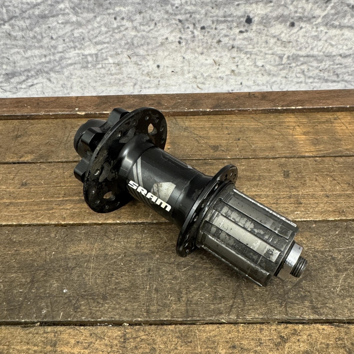 SRAM MTH 506 R Rear Hub Black 32H Shimano MTB Freehub 6-Bolt Disc