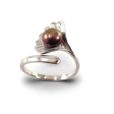 Anillo ajustable estilo concha de perlas cultivadas de agua dulce berenjena de plata .925 Foto 1 de 4