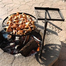 Juego giratorio de parrilla de cocina para fogata de acero con soporte/estaca de tierra de Sunnydaze