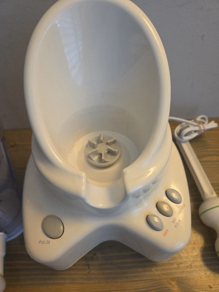 Smoothie Elite Back To Basics Blender 500 Watts Model SE2000 White WORKS GREAT! - Image 2 of 4