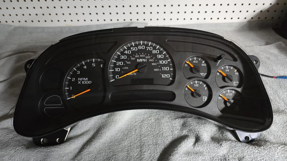 Silverado Sierra Tahoe 2003-2004 Suburban Yukon Avalanche Gauge Cluster Foto 2 de 4