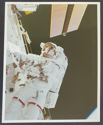 2001 NASA Space Shuttle Endeavour ISS Mission STS-102 8x10 Space Walk Photograph
