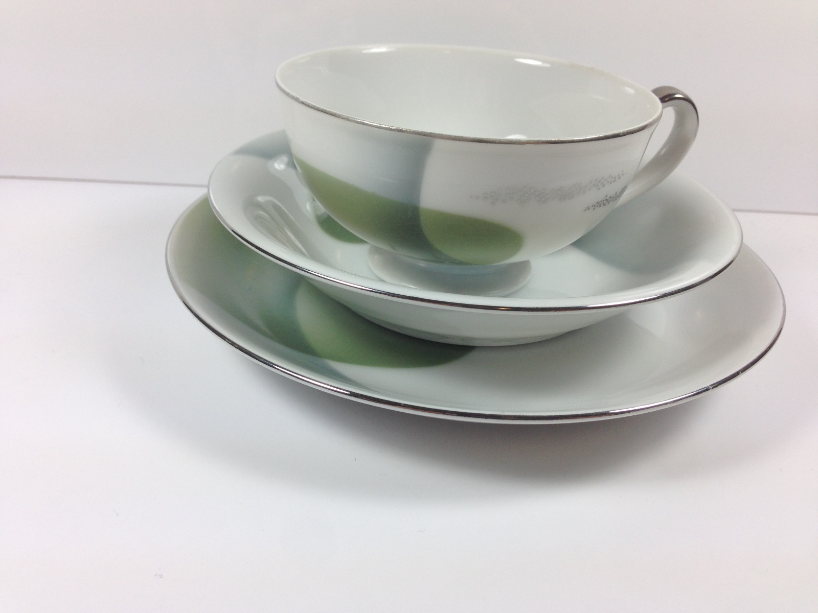 SEYEI Nagoya Fine China Japan Tea Cup Saucer Dessert Plate Set Olive Green Gray 