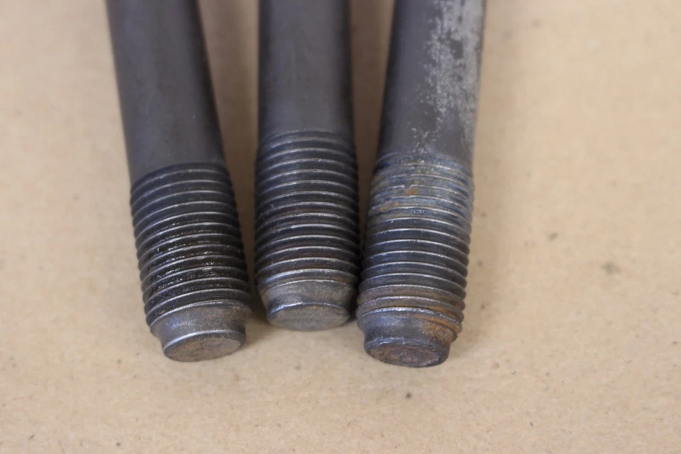 3 pernos de retención de cojinete de cubo de rueda Dana 44 4x4 1994-2001 cada uno Foto 3 de 4