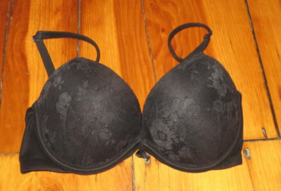 Victoria's Secret Body by Victoria Push Up Bra 32DD black lace Underwire padded