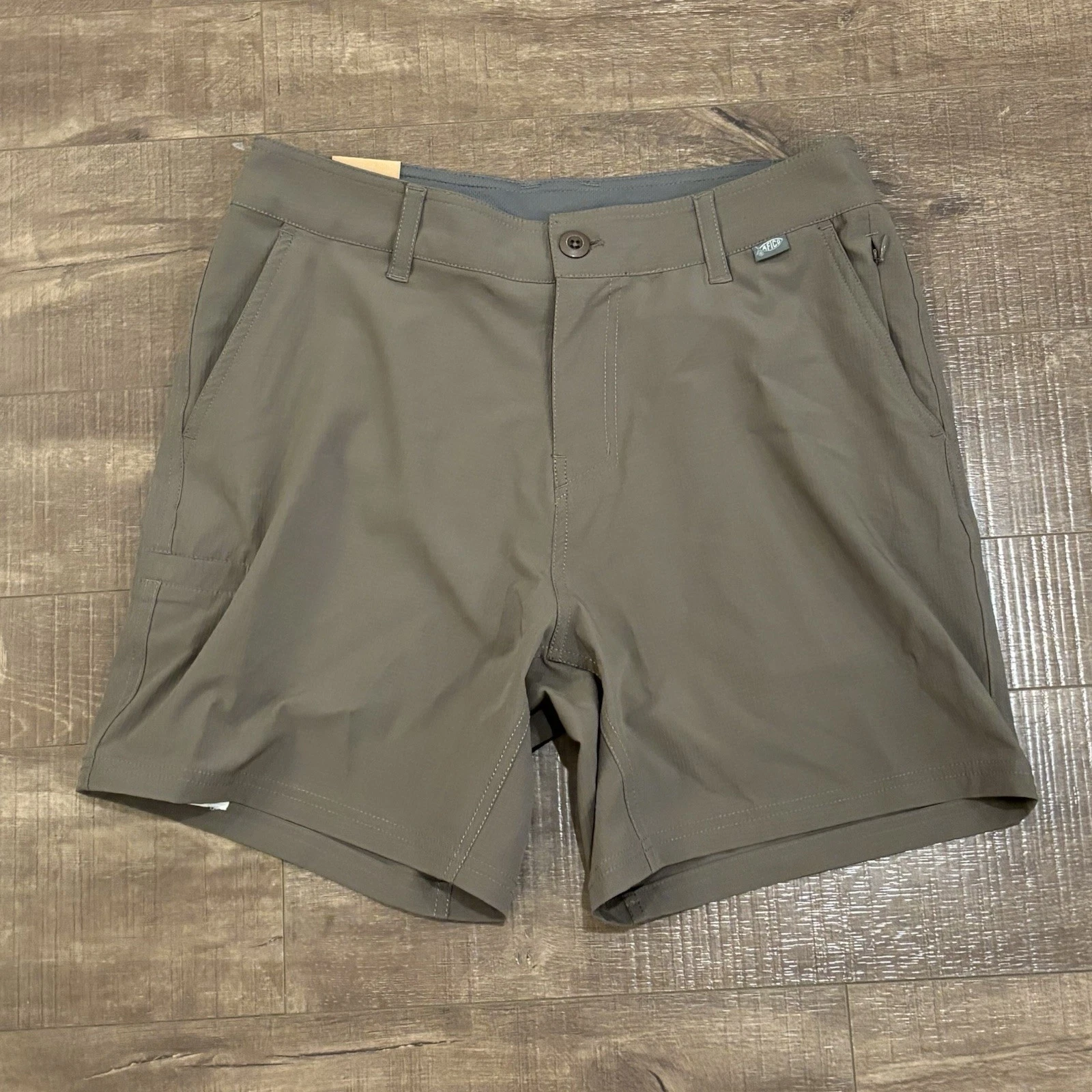 AFTCO Men's Fishing Shorts Size 30 Brown/Tan Color Zipper and Cargo Pockets F1
Opens in a new window