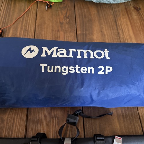 Marmot Tungsten 2P w/ Footprint Backpacking Tent - Foliage/Dark Azure - Picture 9 of 12