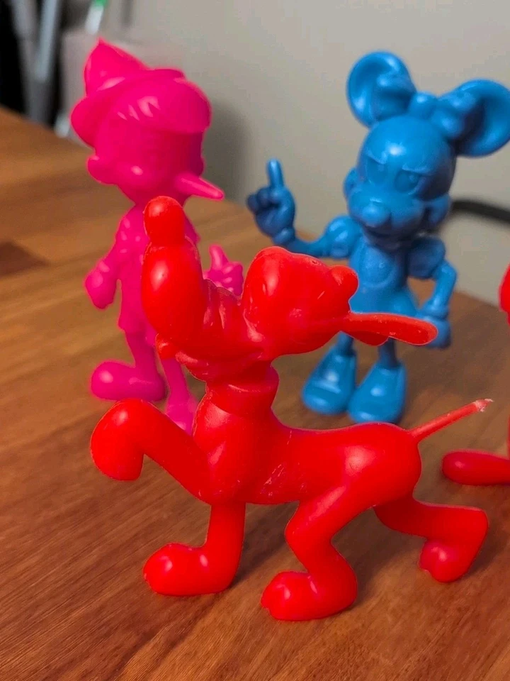 Vintage MARX Disney Plastic Figures Lot OF 7 Mickey Minnie Donald Pluto Goofy - Image 4 of 4