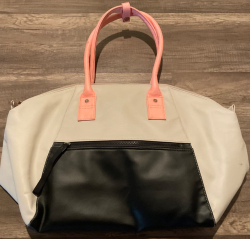 LULULEMON VINYASA TO VINO BAG DUNE ANS BLACK COLORWAY  - AS IS