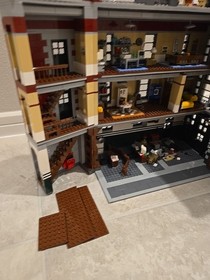 LEGO Ghostbusters Firehouse Headquarters 75827 100 % complete +  manual minifigs