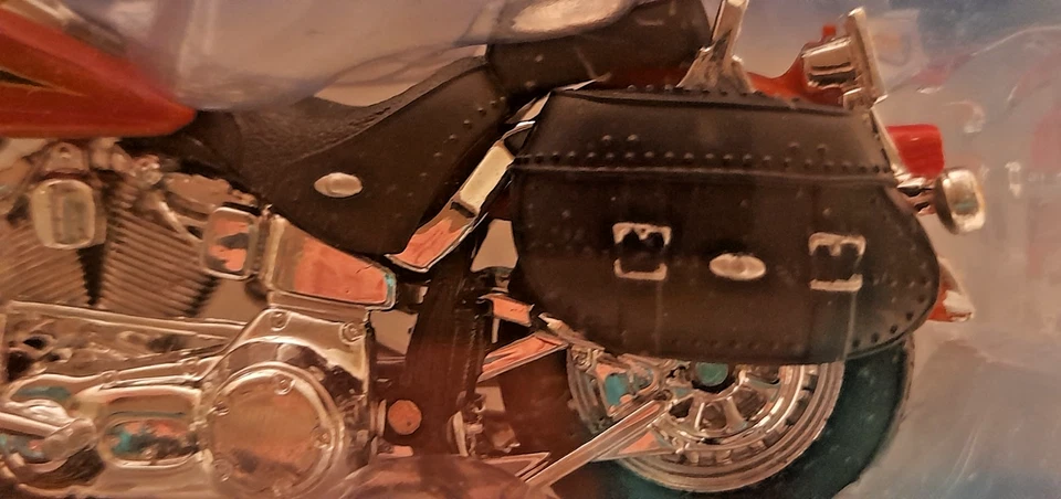 Hot Wheels HARLEY DAVIDSON - Heritage Softail Classic -sous blister - - Photo 4/4