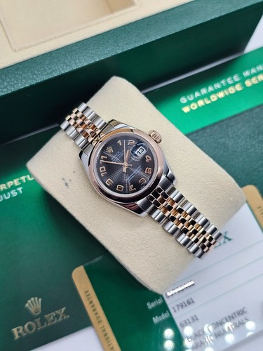 Rolex Datejust Ladies 26mm, Rare Concentric Dial, 2015 Full Set, Ref: 179161 - Picture 16 of 17