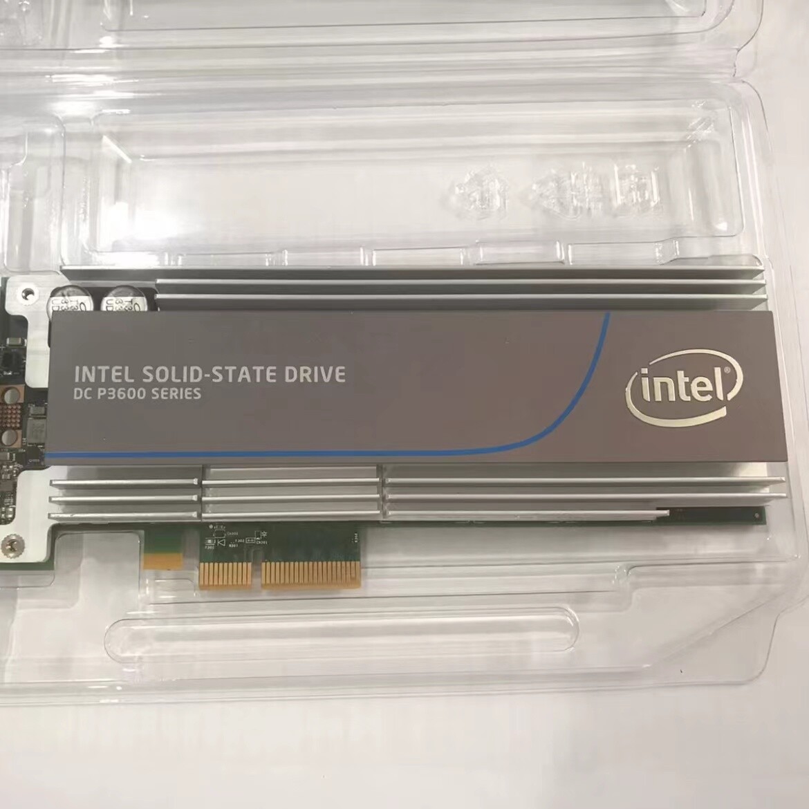 INTEL PCIE SSD P3605 AIC SSDPEDME016T4S