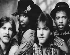 * VICTOR WOOTEN * signed 8x10 photo * FLECKTONES * WOOTEN BROTHERS * 15 * VICTOR WOOTEN * signed 8x10 photo * FLECKTONES * WOOTEN BROTHERS * 15