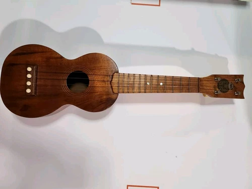 Vintage Leonald Nunes  Ukulele 1920