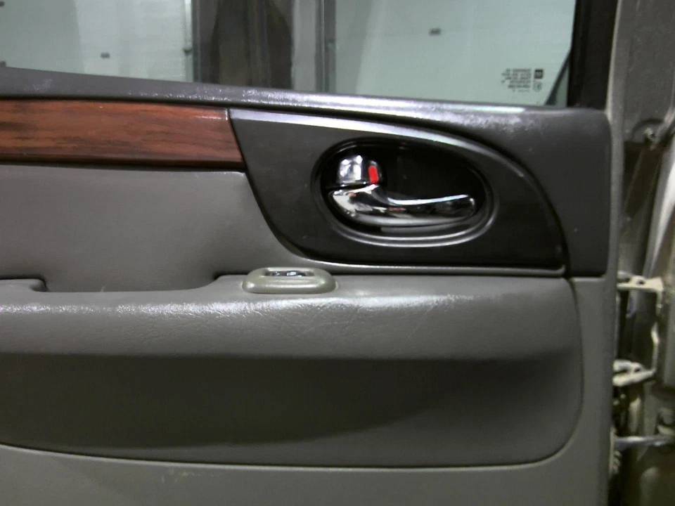 2002 - 2004 GMC Envoy XL Driver LH Left Shale/Pewter-92I Rear Door Trim Panel Foto 2 de 4