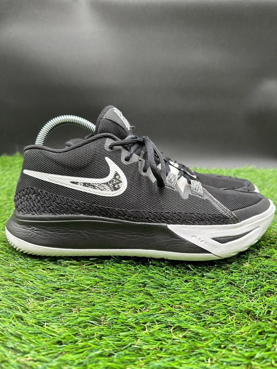 Size 7.5 - Nike Kyrie Flytrap 6 Black White Basketball Shoes  display picture 1