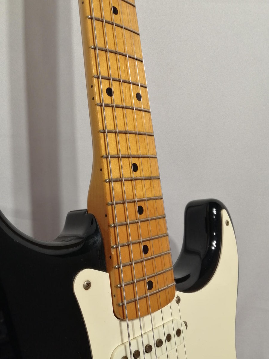 FENDER JAPAN ST57-650 Electric Guitar | eBay