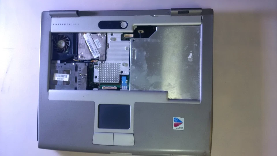 DELL LATITUDE D510 MODEL PP17L BOTTOM BASE PALMREST TOUCHPAD AND MOTHERBOARD, photo 1 of 2