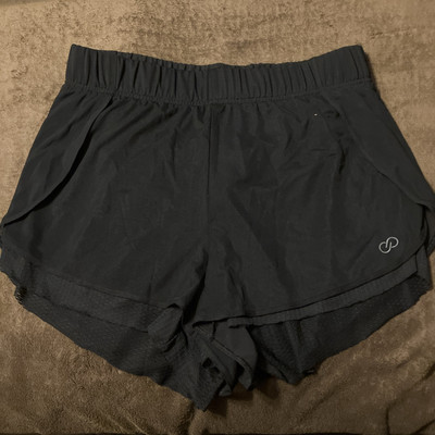 calia by carrie underwood Woman s Running Shorts Size Medium. Black