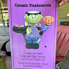 Frankenstein Halloween Ceramic & Porcelain Cookie Jar w/ Lid Magnetic Multicolor