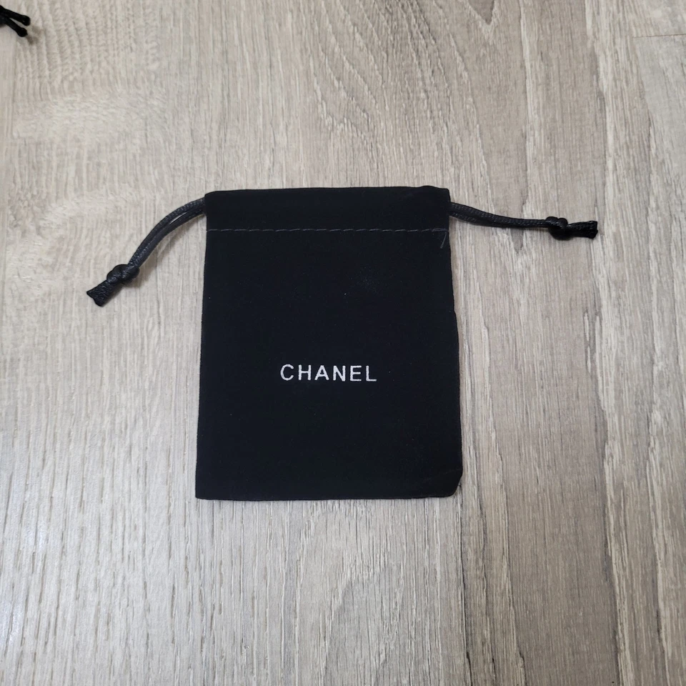 10 - "BOLSO VACÍO" Chanel Joyería Terciopelo Bolsa Bolsas 4"x3.25"" Juego de 10 piezas Foto 2 de 3